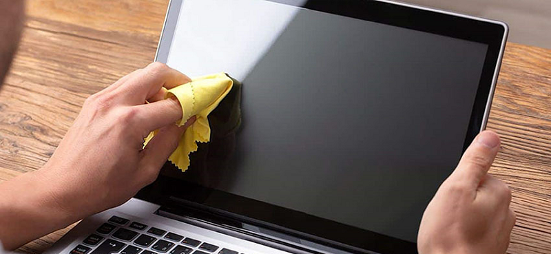 GEARVN Hướng dẫn cách vệ sinh laptop đơn giản tại nhà